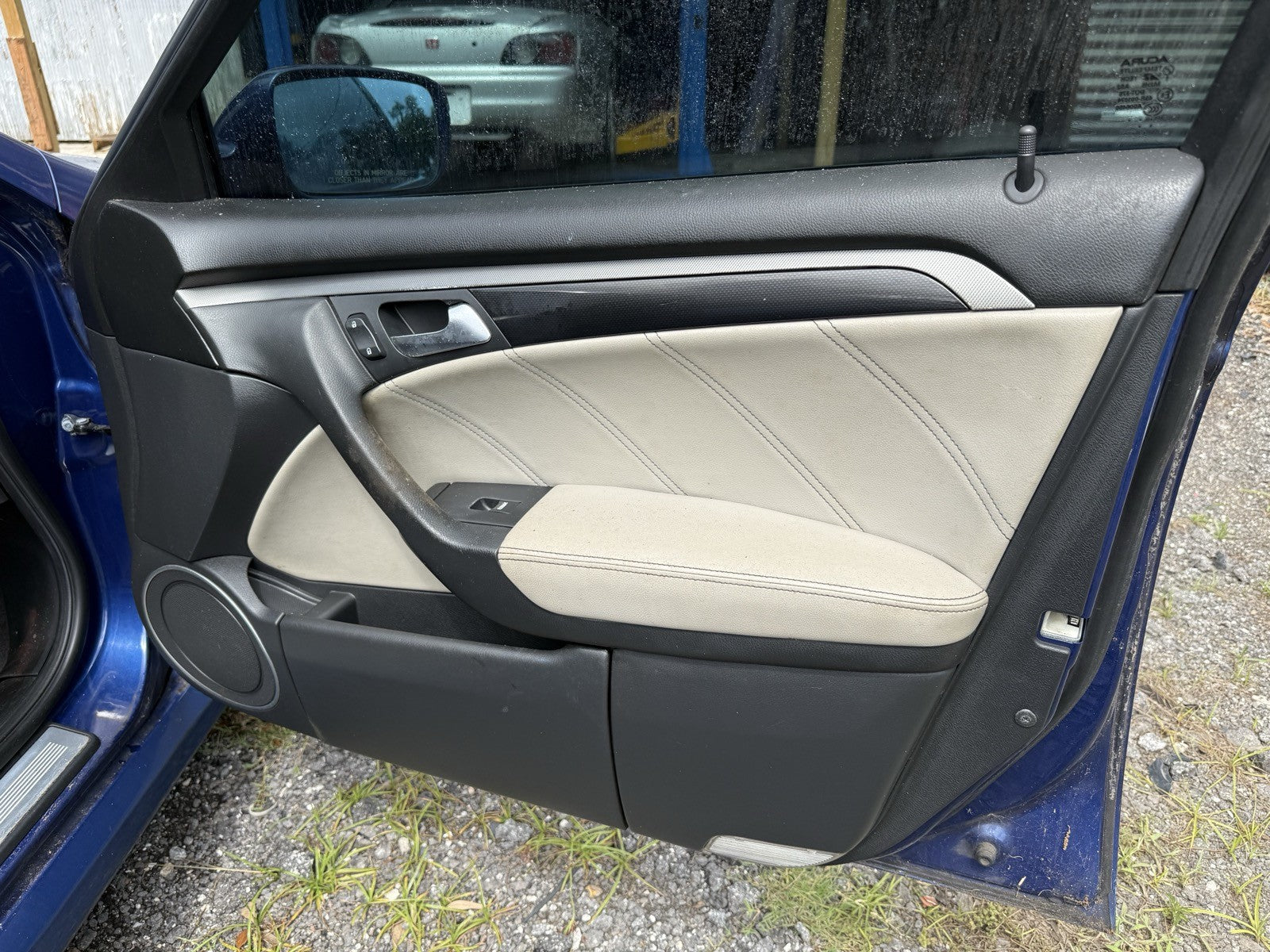 2007-08 Acura TL Passenger Interior Rear Trim Door Panel (2007)