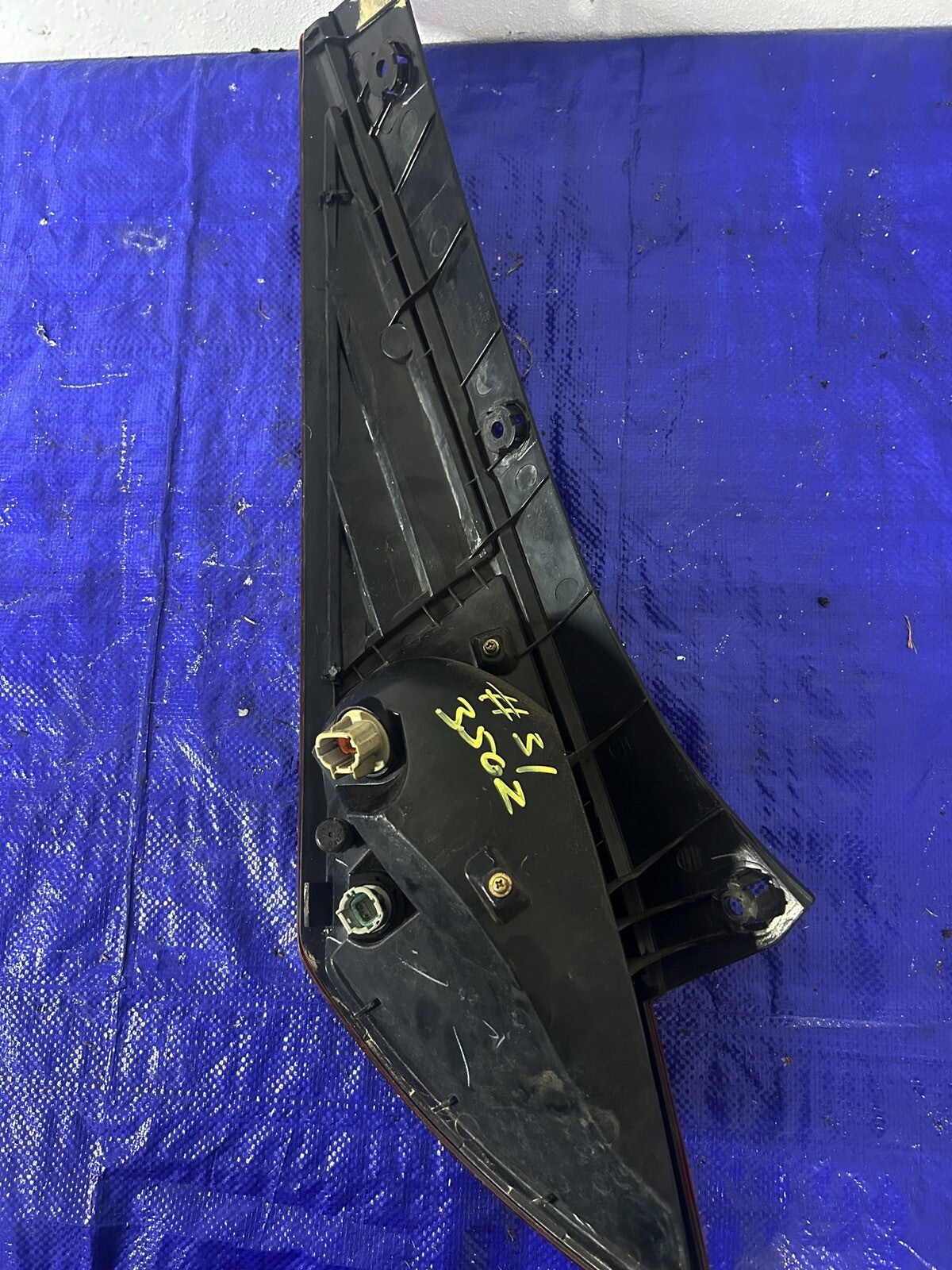 2004 Nissan 350Z Right Passenger Tail light 