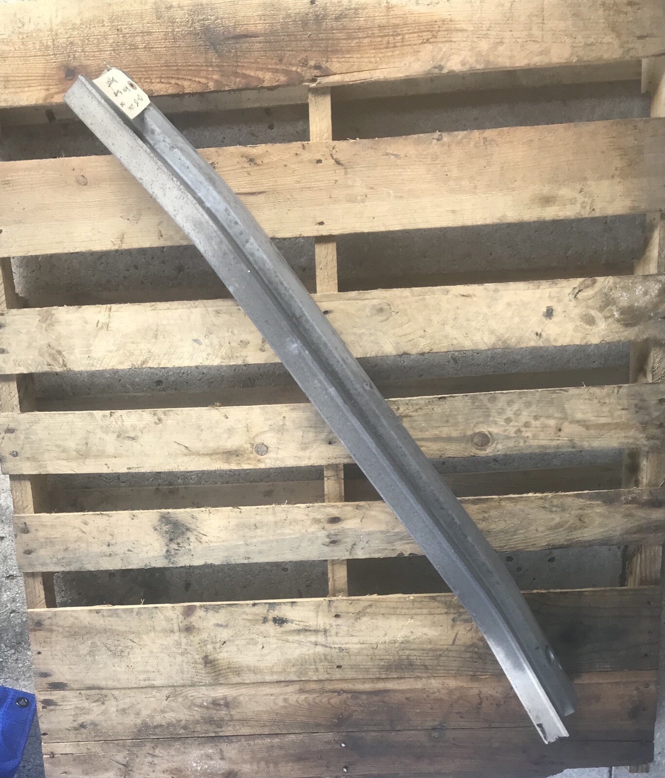 01-05 Lexus IS300 Rear Bumper Support
