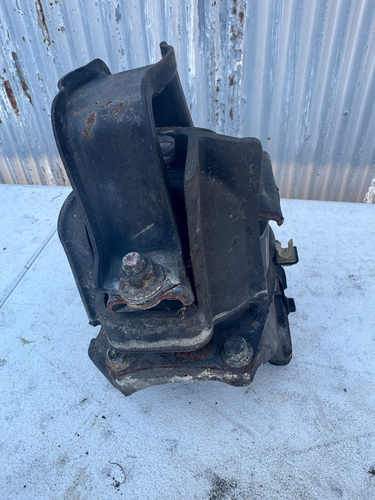 2007 Acura TL Type S Engine Mount Front 