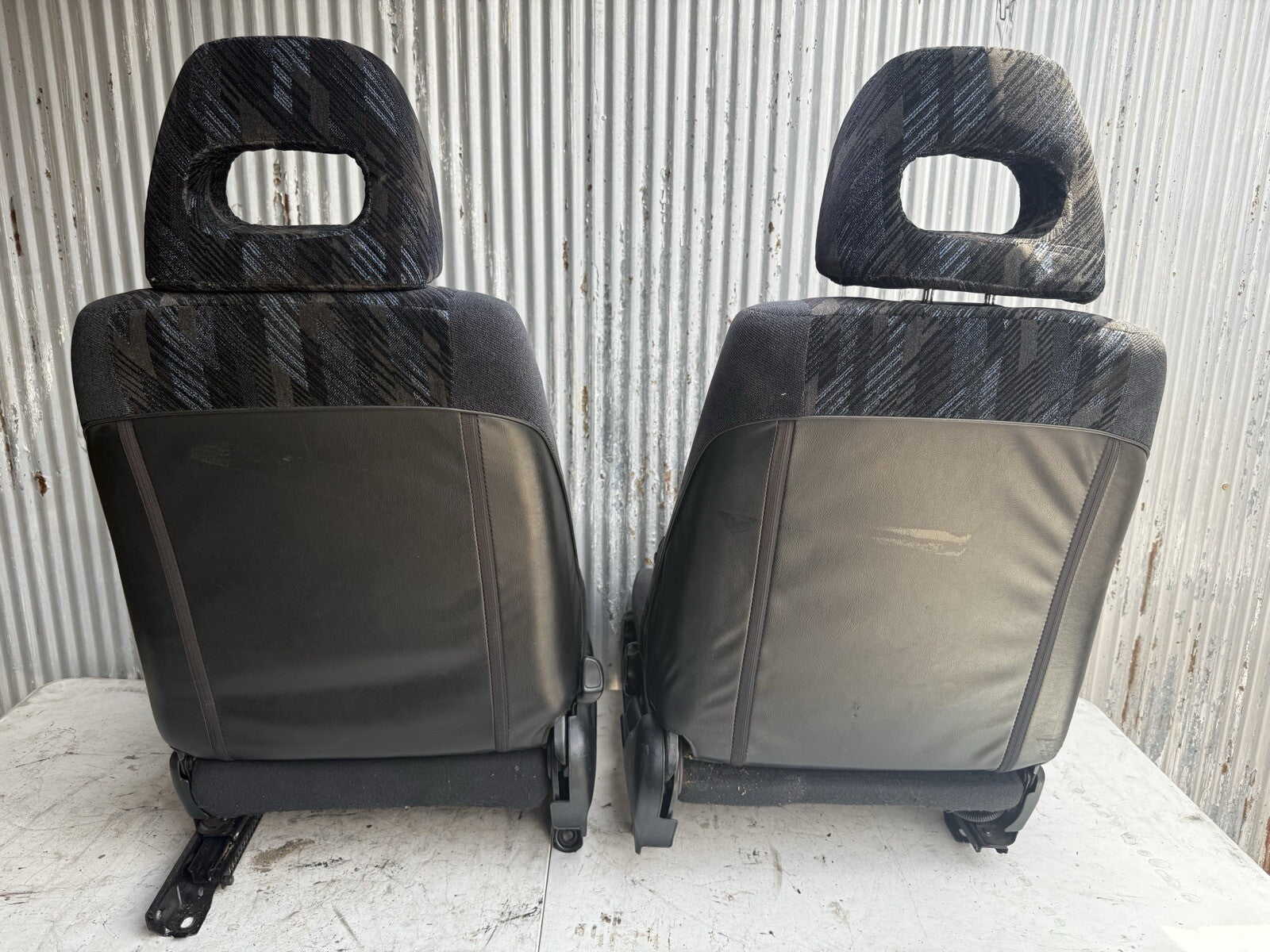 1999-2000 Acura Integra Front Seats Confetti 