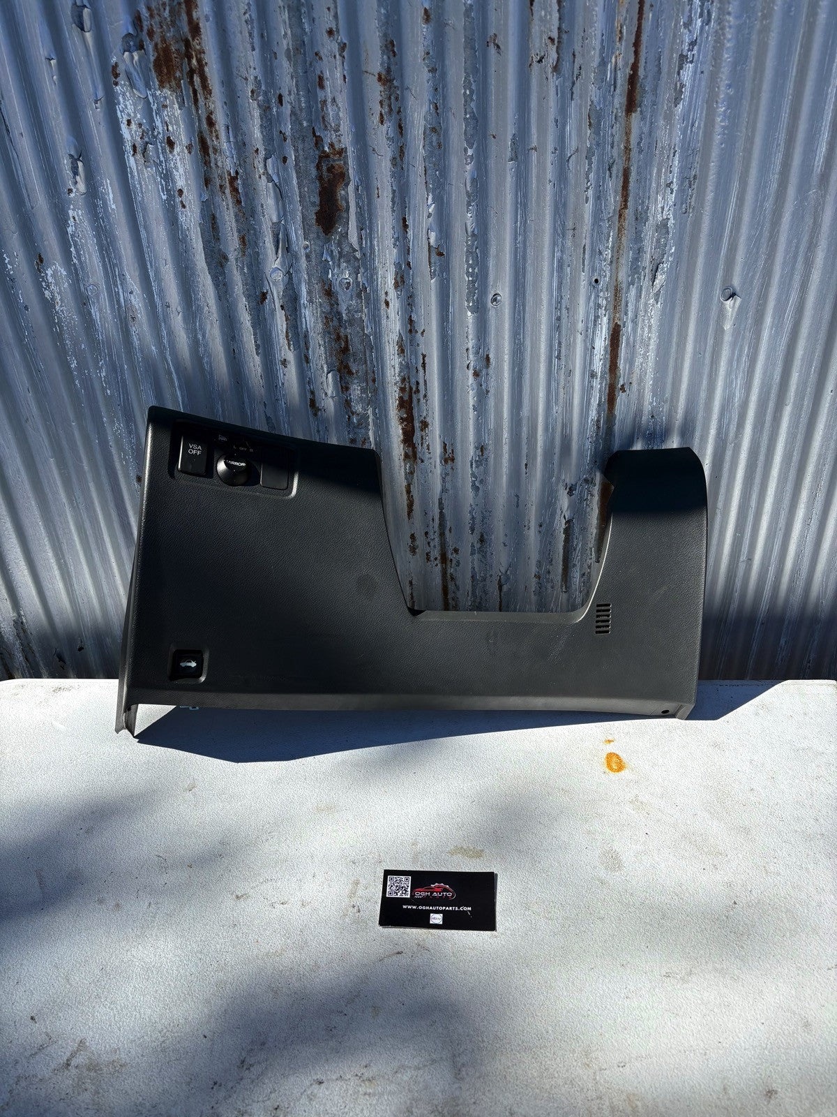 2004-2008 Acura TL Type-S Dash Panel Driver Lower Trim Garnish 