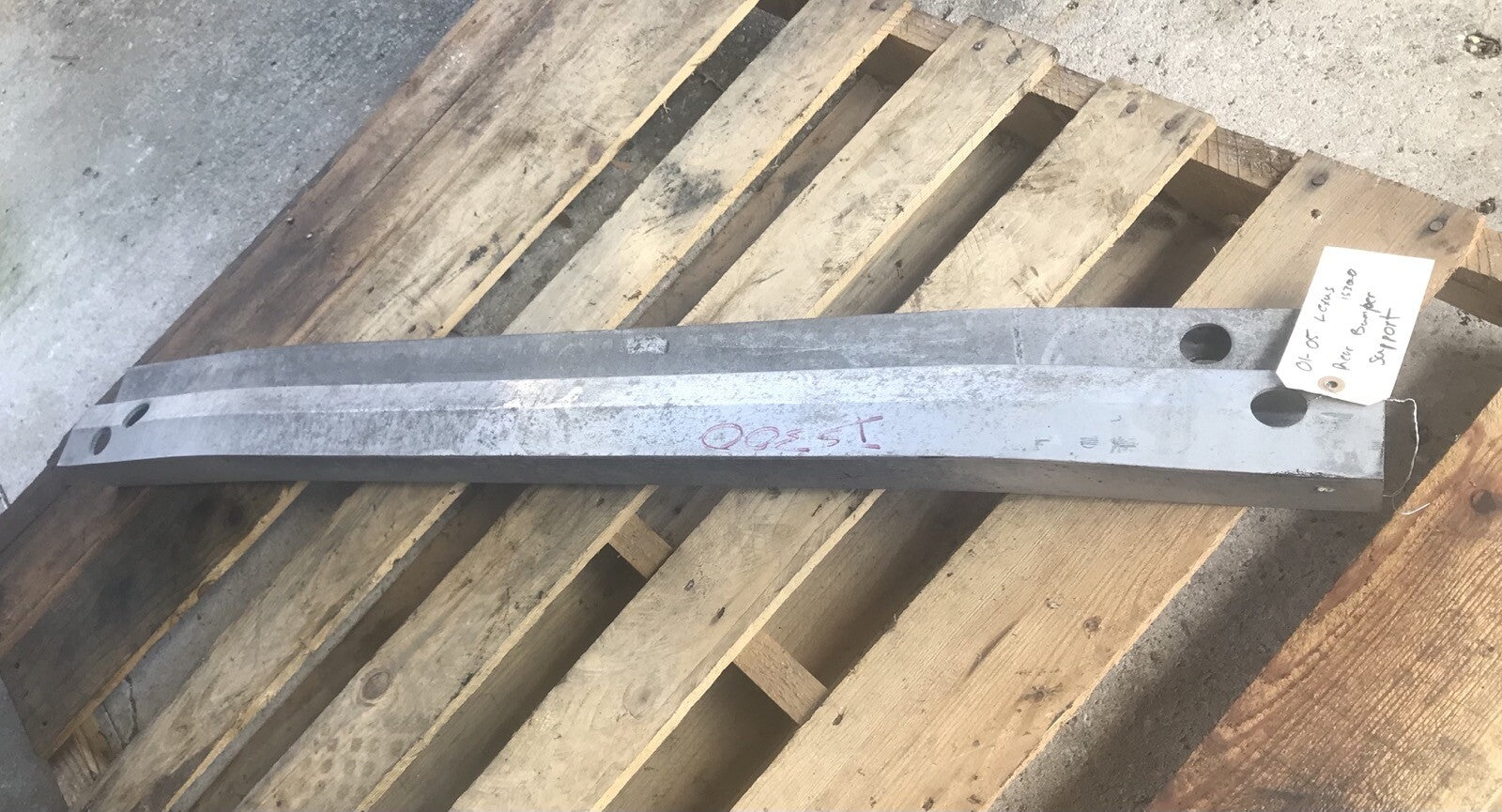 01-05 Lexus IS300 Rear Bumper Support