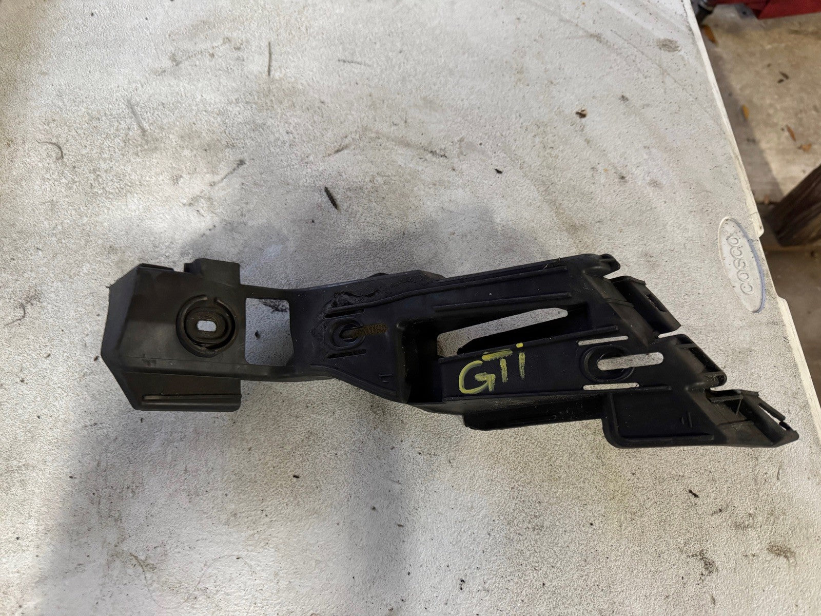 2009 VW GTI Rear bump Bracket