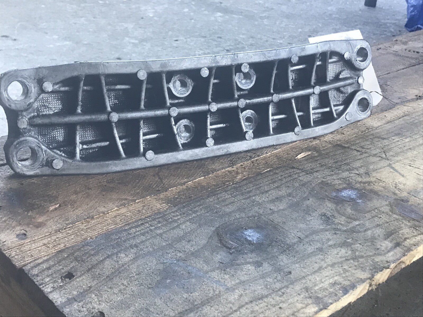 01-05 Lexus IS300 Transmission Support Bracket