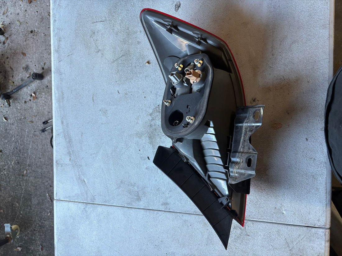 07 Honda Civic SI Tail Light Passenger 
