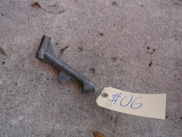 2009 - 2016 AUDI A4 INTAKE MANIFOLD BRACKET