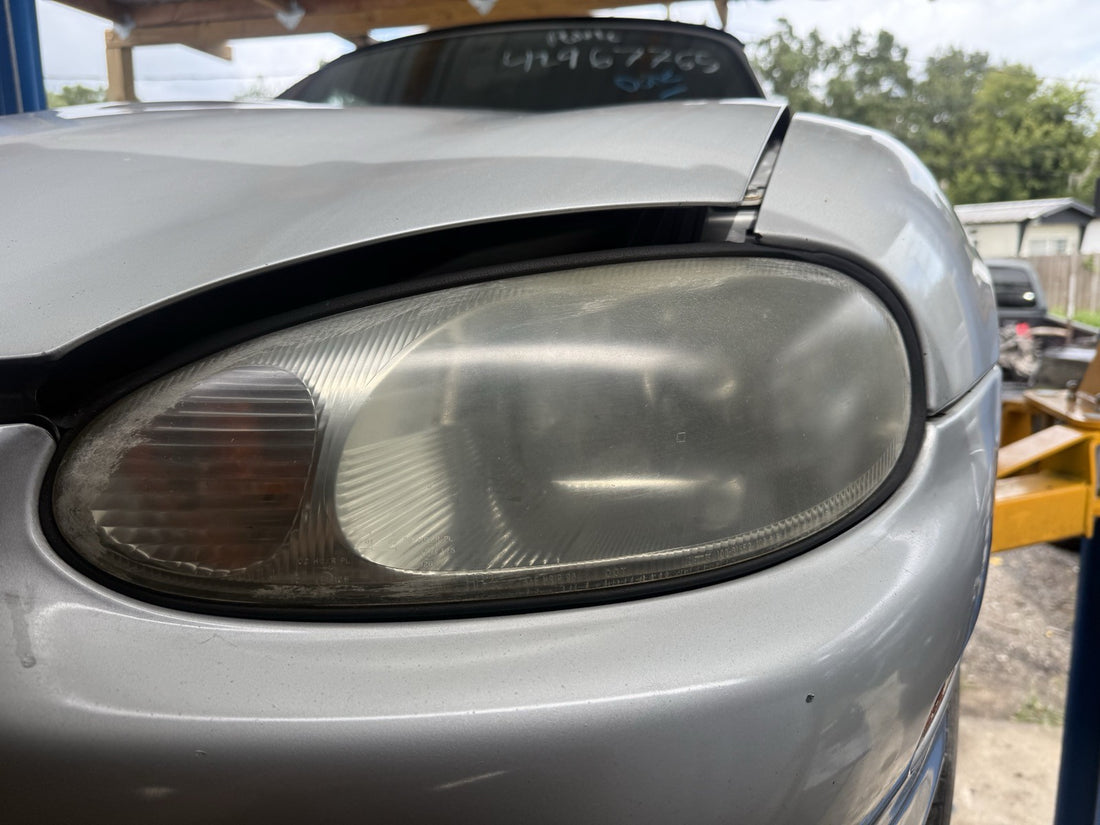 1999 Mazda Miata Driver Head light