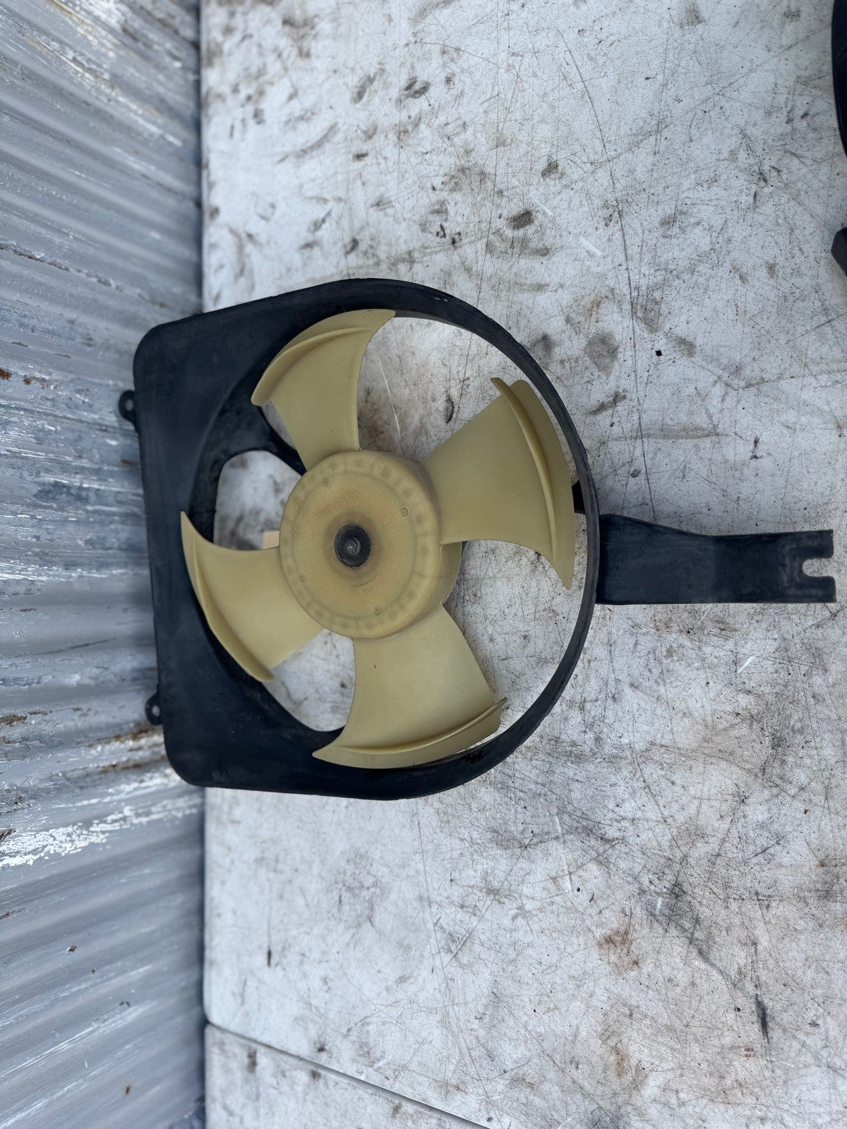 2000-2005 Honda S2000 AC Condensor Fan 