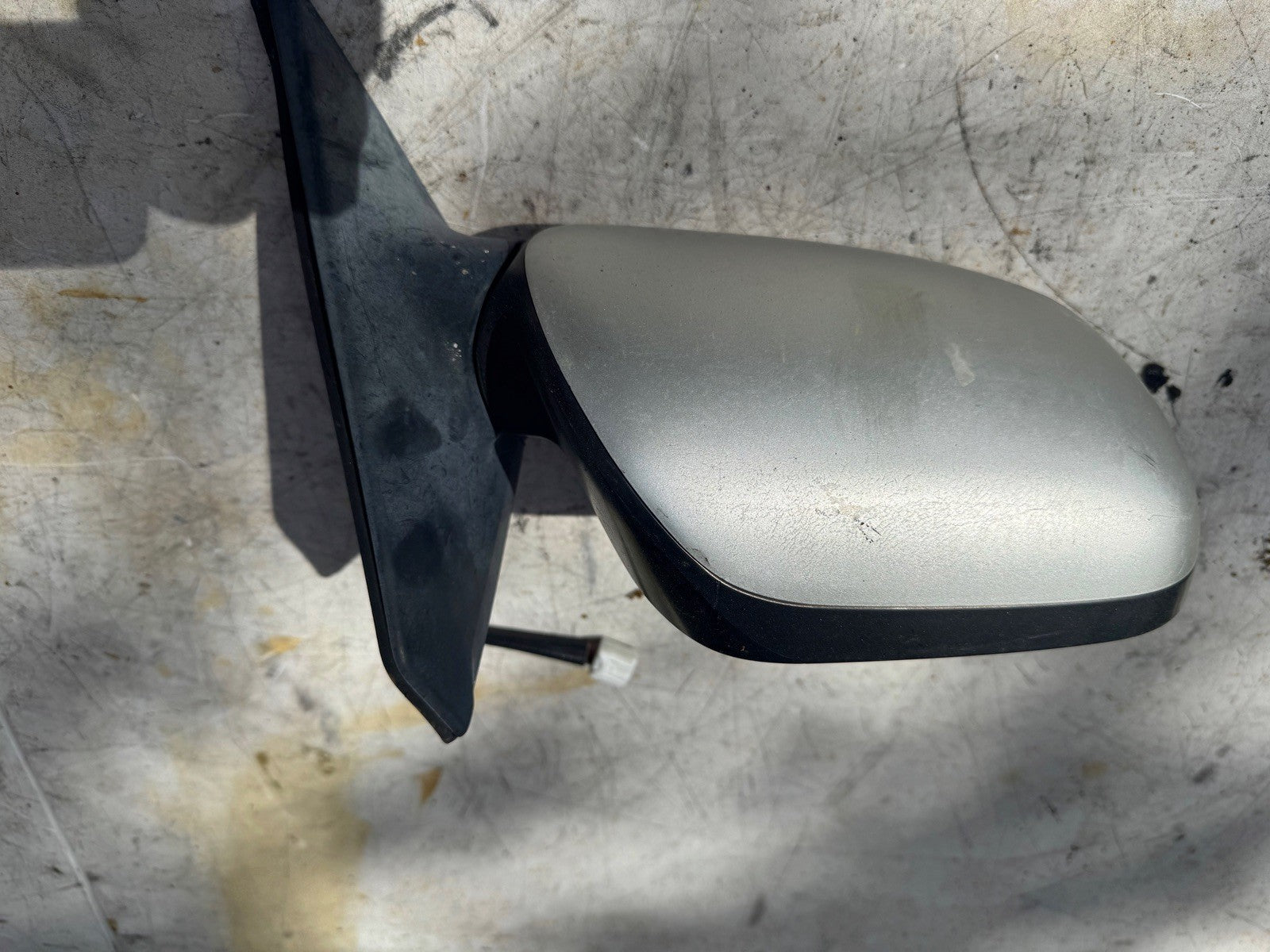 2000-2005 Lexus IS300 Passenger Mirror