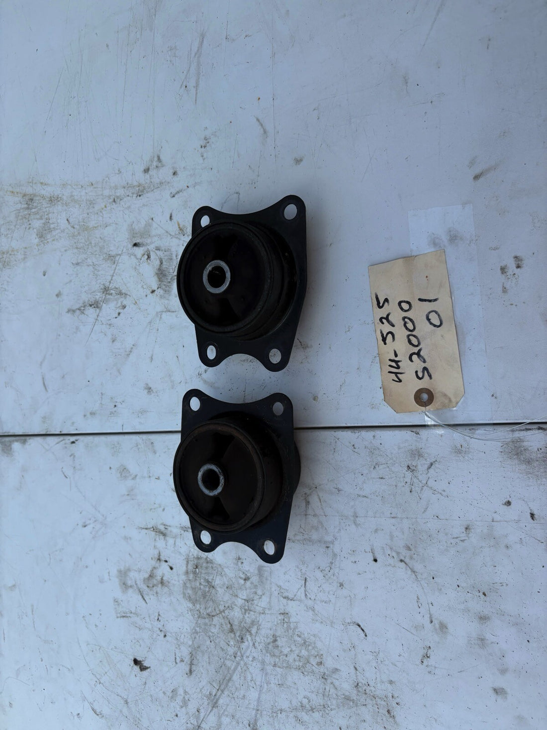 2001 Honda S2000 Differential bushing mounts