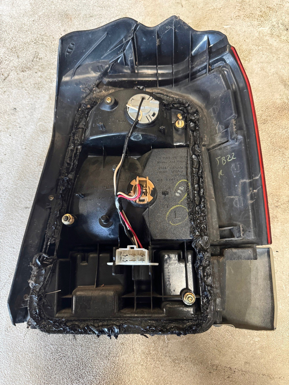 2002 Subaru Forest Tail lights L & R 