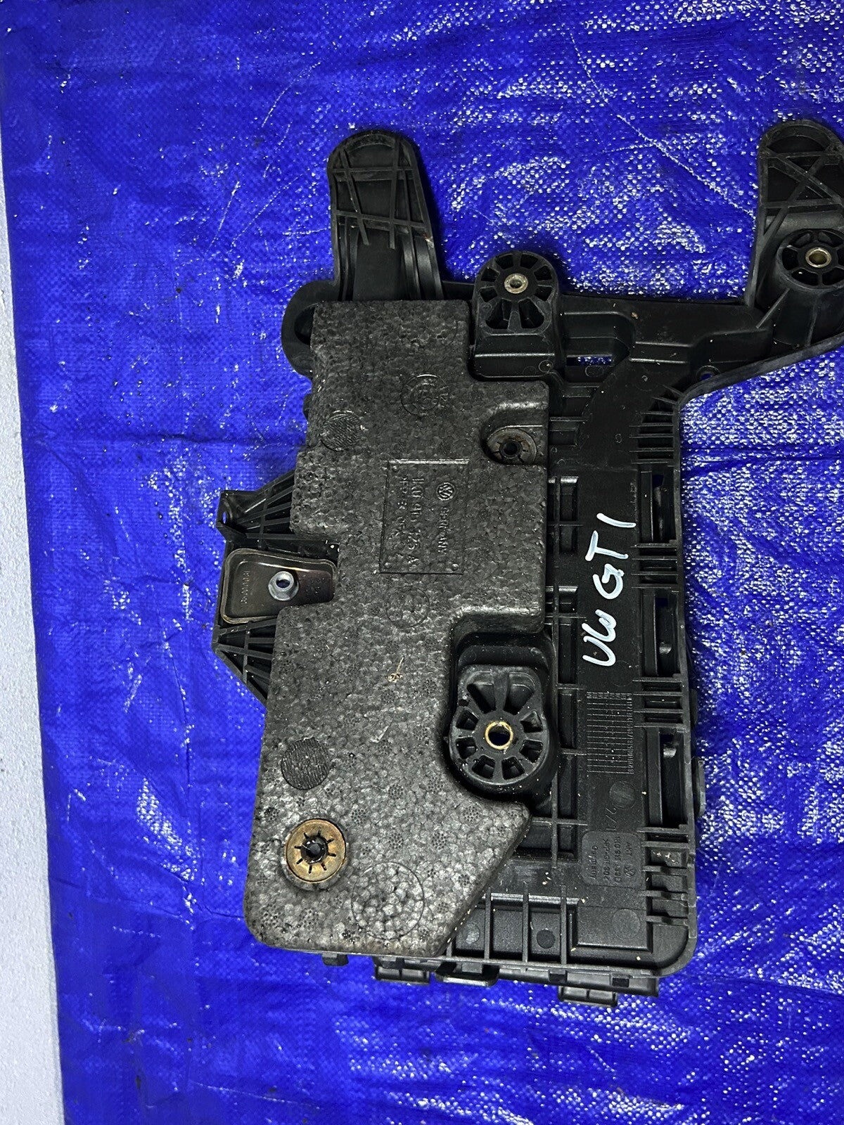 07 VW GTI Battery Tray 