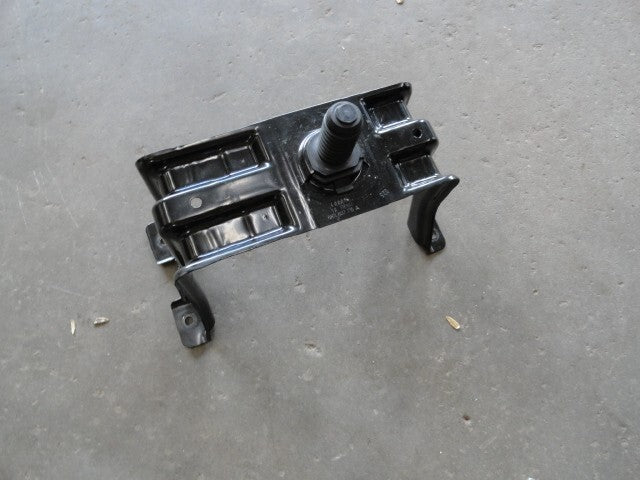 Audi A4 Spare Tire Wheel Mount Bracket