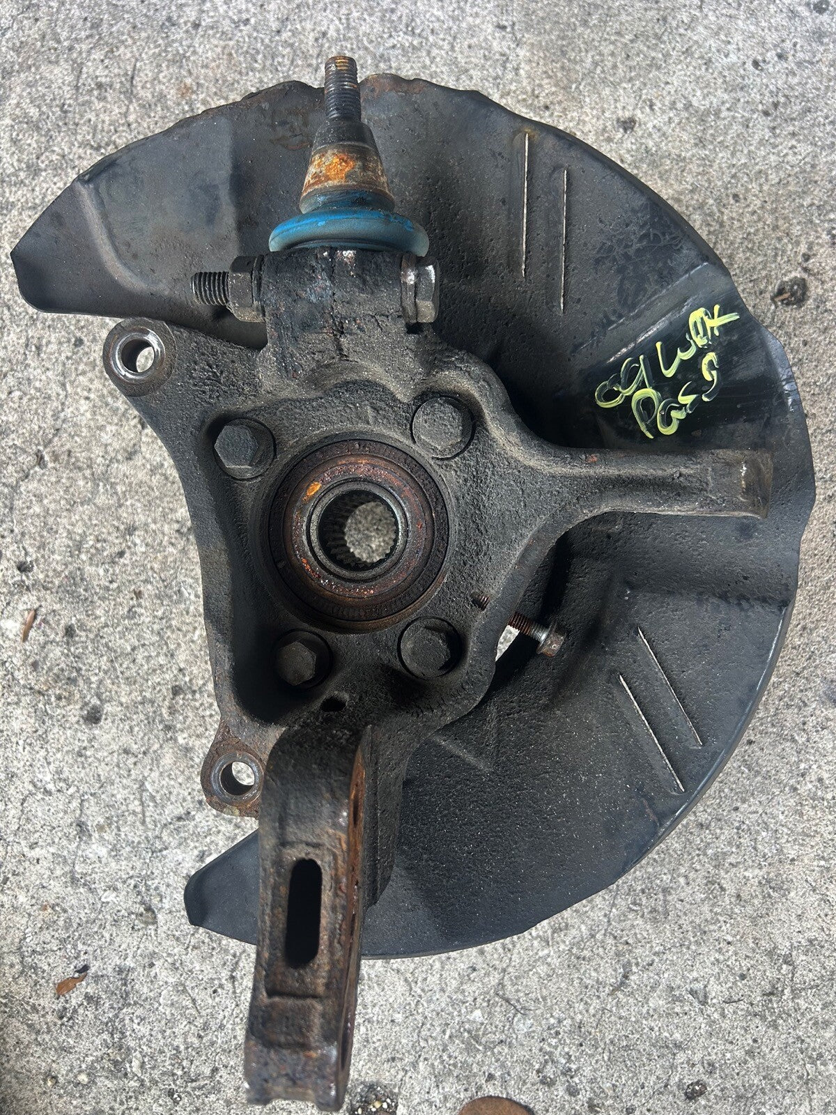 09-14 Subaru WRX Front Pass Knuckle Hub Assembly 