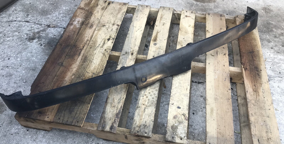94-01 Acura Integra Rear Bumper Garnish