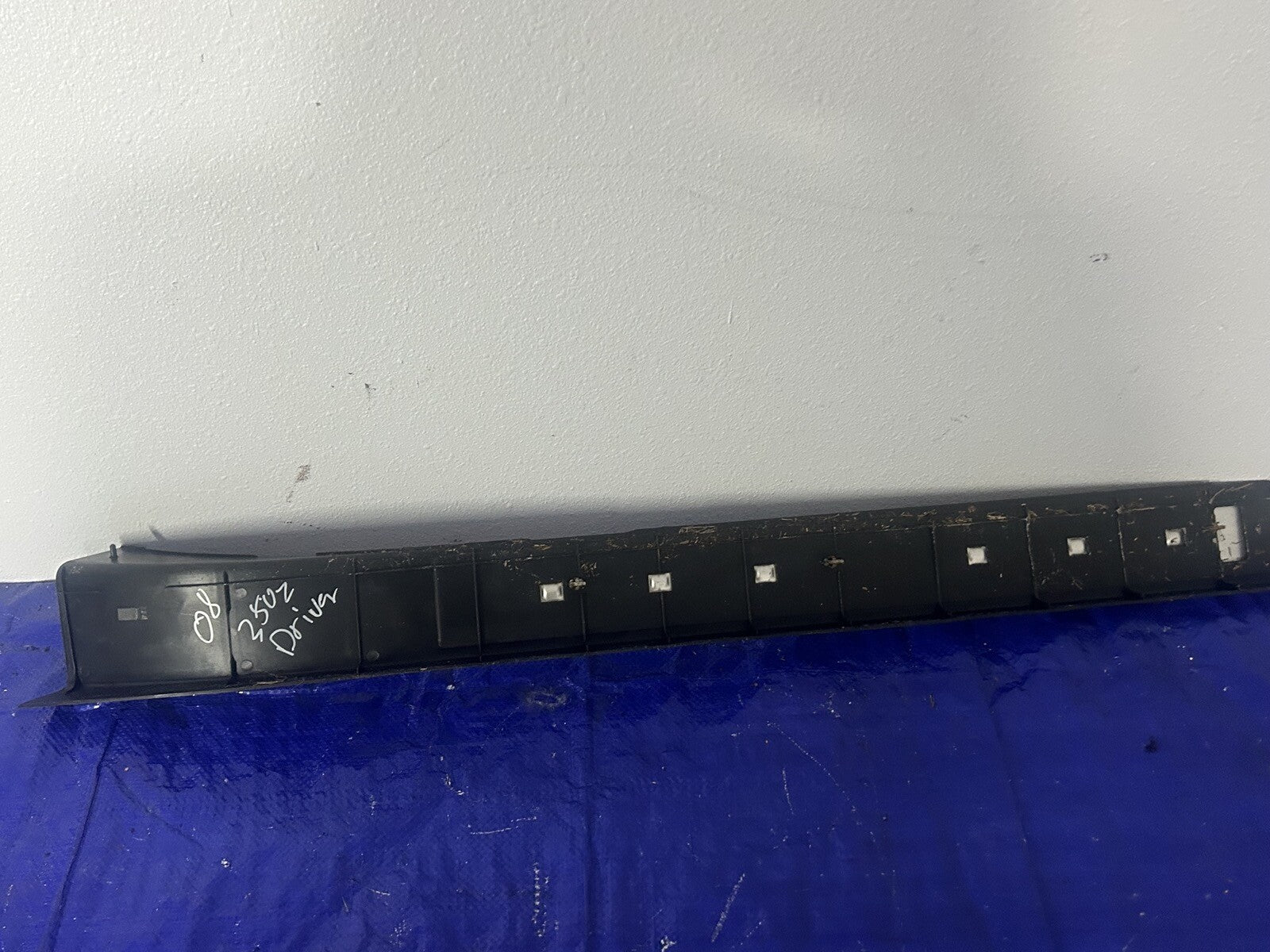 08 Nissan 350z Driver Door Trim Sill 