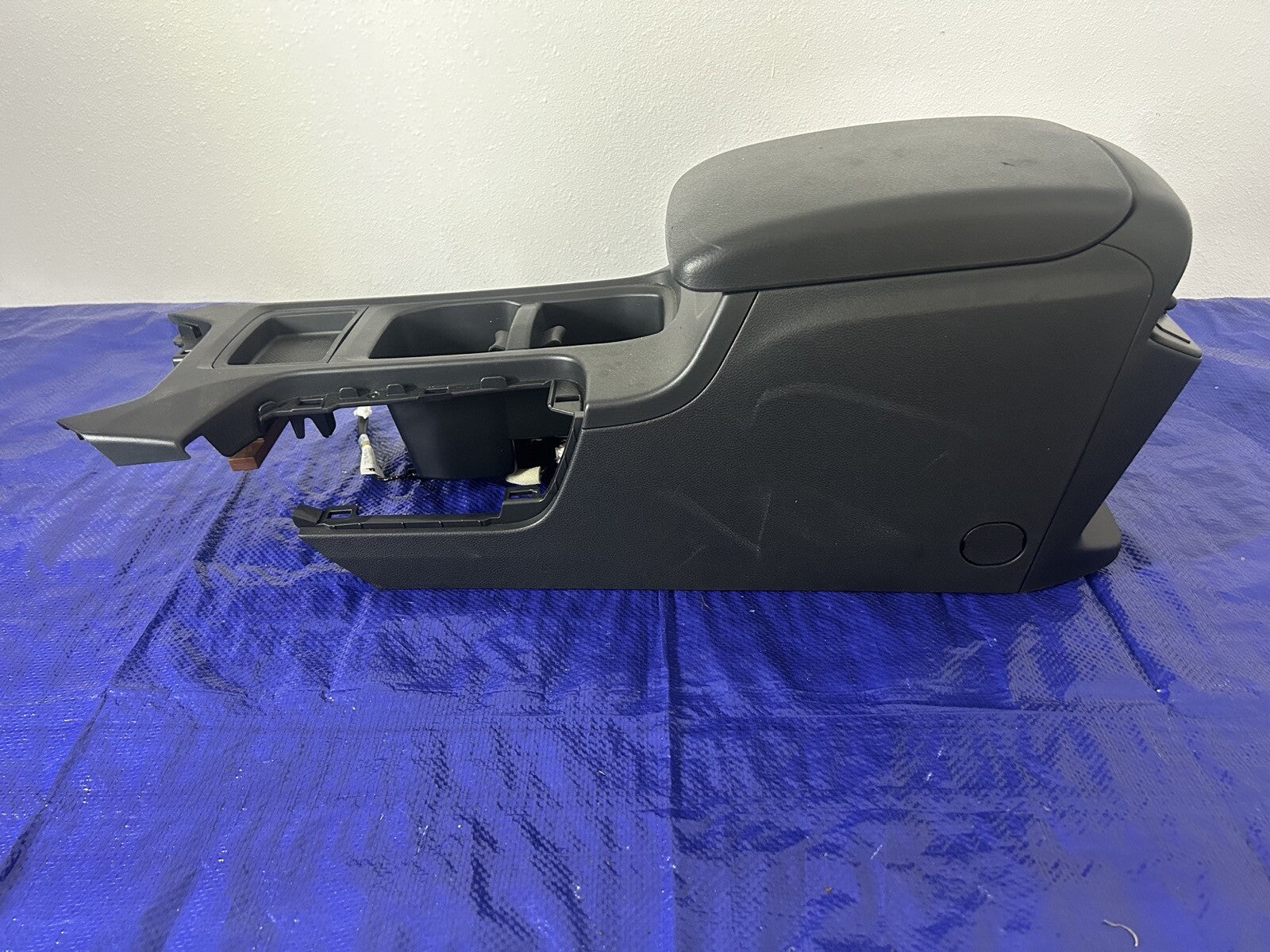 2023 Subaru WRX Center Console Storage lid OEM 