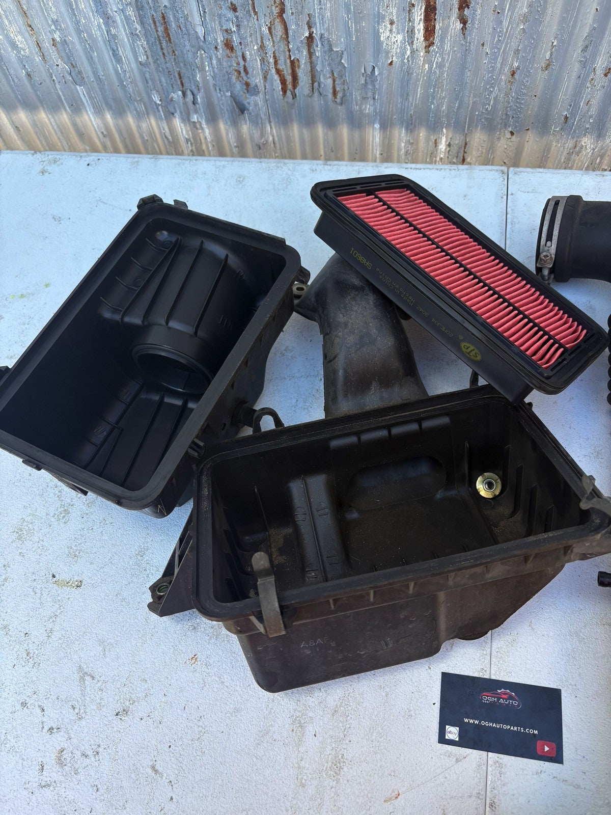 1999-2000 Mazda Miata NB OEM Air Box Crossover Intake Tube Inlet MAF 