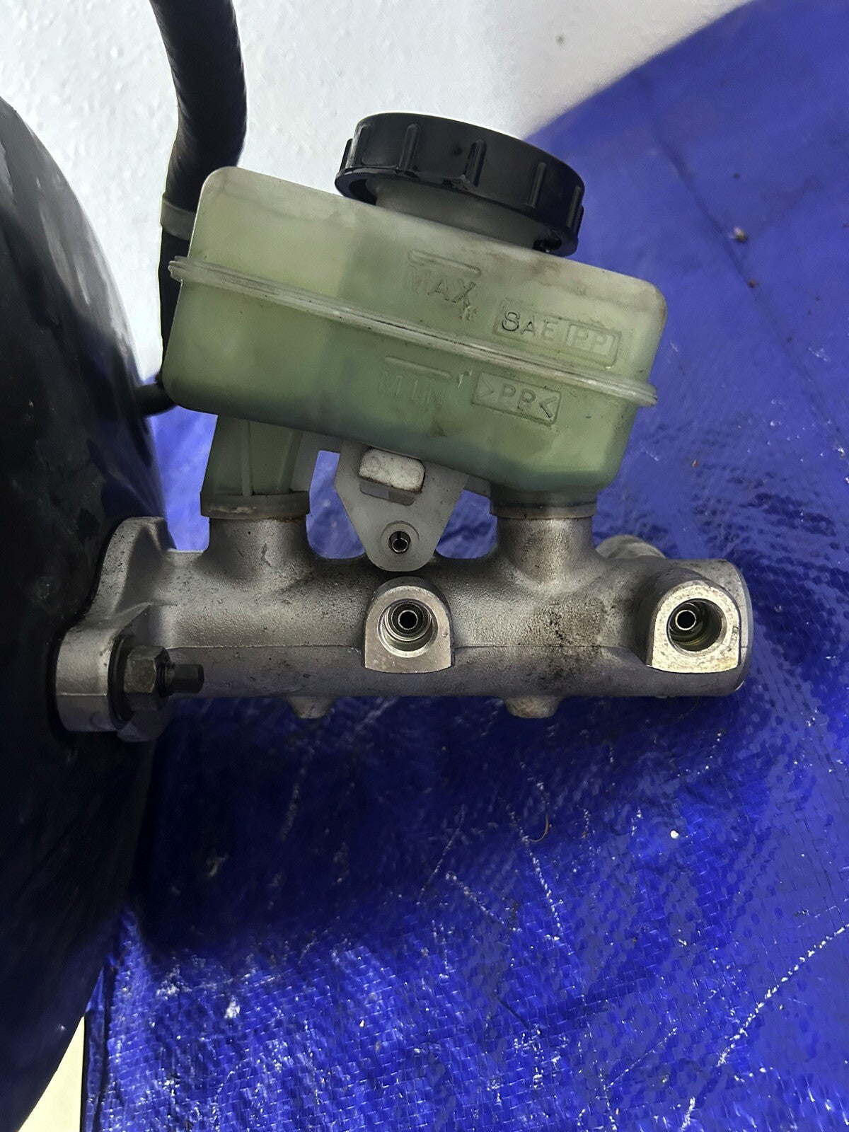 04 Nissan 350z Brake Booster Master Cylinder M/T 
