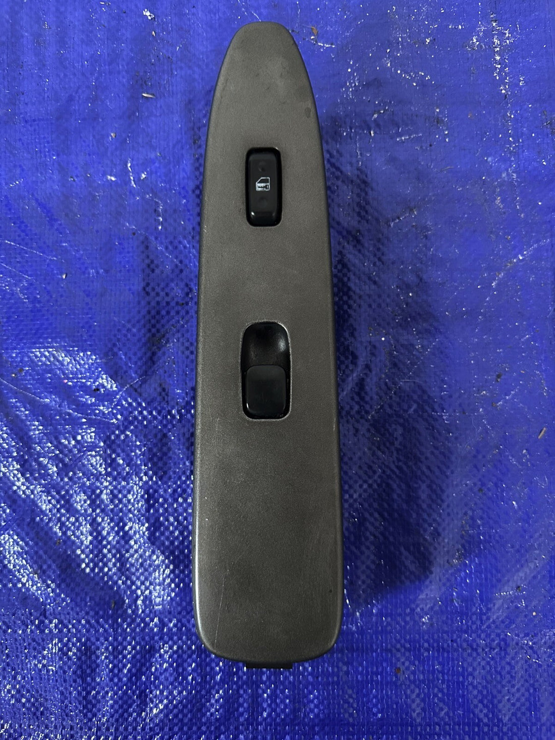 2001- 2005 Lexus Is300 Oem Front Right Passenger Side Window Switch Toyota 
