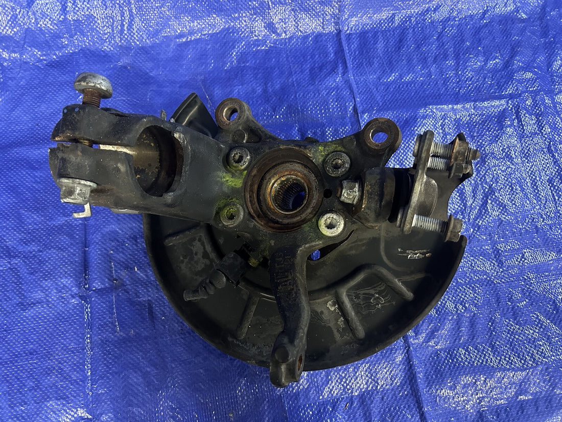 05-07 VW GTI Front Driver LH Side Knuckle Hub 