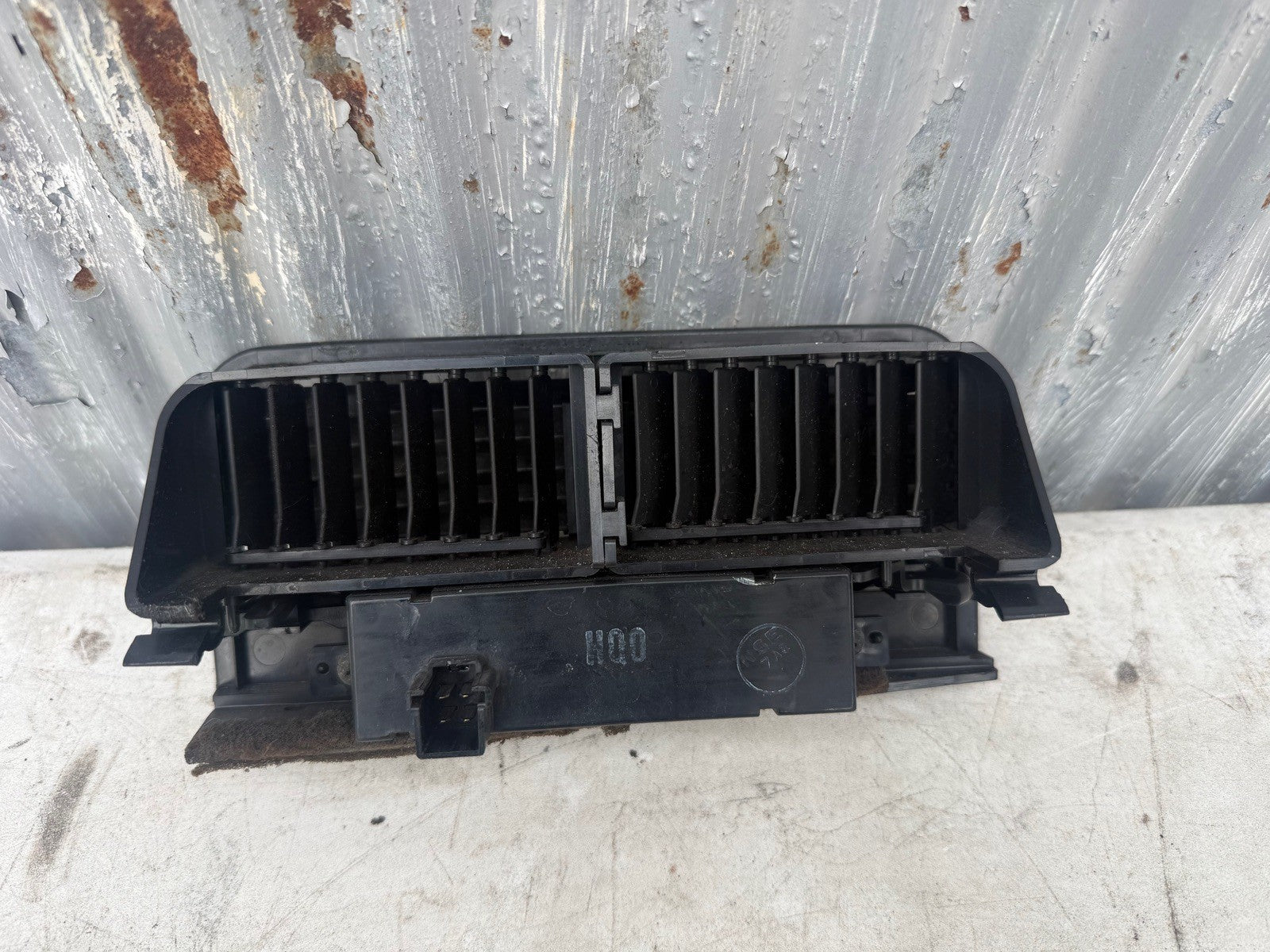 1989-1990 Honda CRX SI Center Dash Vent Digital Clock 