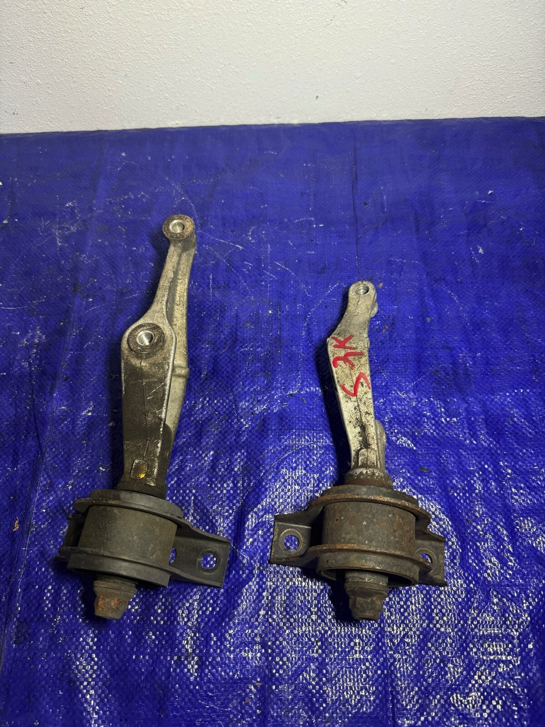 03-05 Honda S2000 Differential Mounts