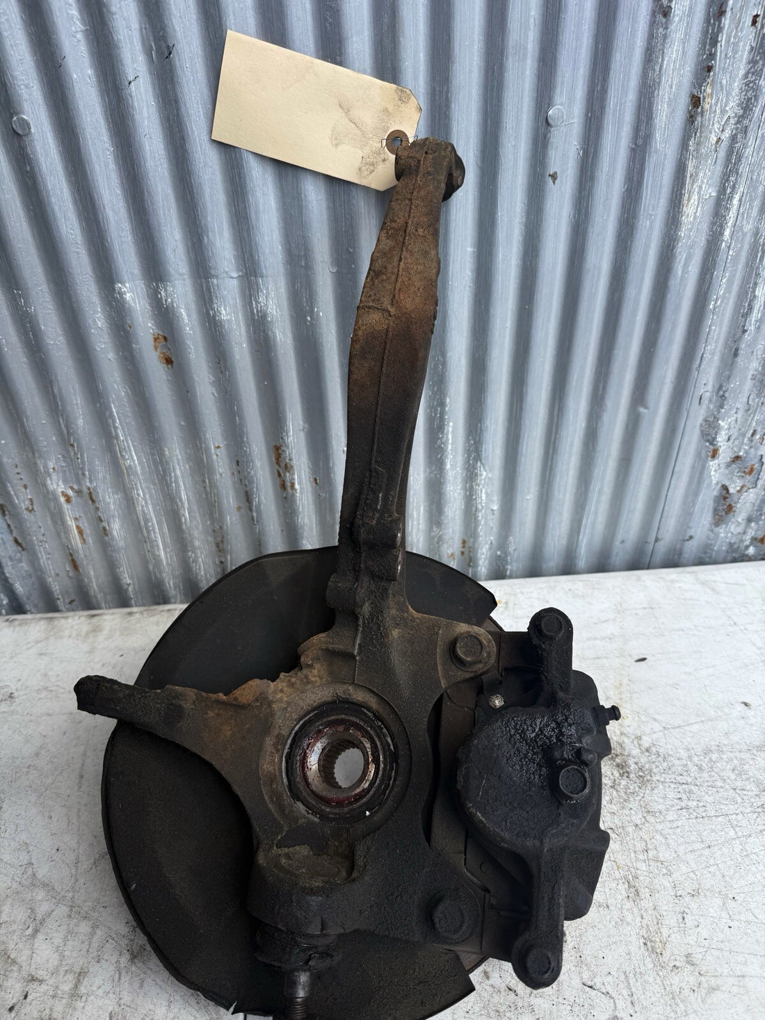 1999-2000 Acura Integra Front Knuckle hub Driver Side (no rotor)
