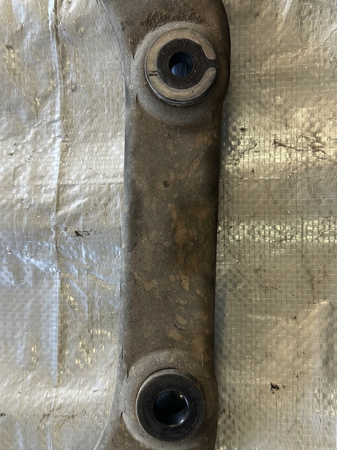 02-08 Nissan 350Z Exhaust Transmission Mount Bracket OEM (2008) 