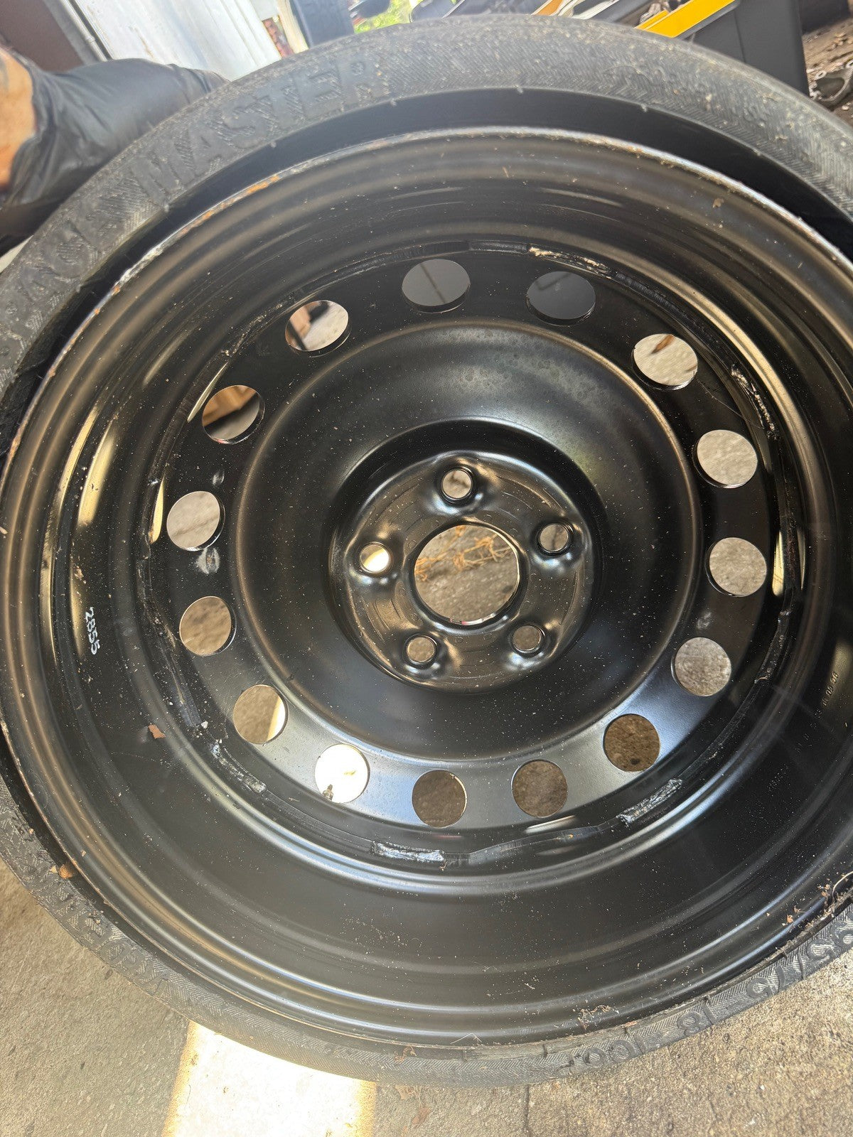 2006 Porche Cayenne Spare Tire