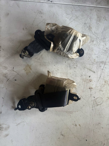 1999-2001 Acura Integra Rear set belts left and right