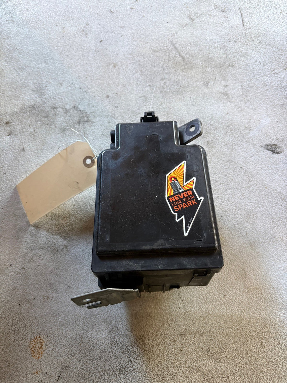1993-1997 Honda Del-Sol Engine Bay Exterior Fuse Box With Lid 