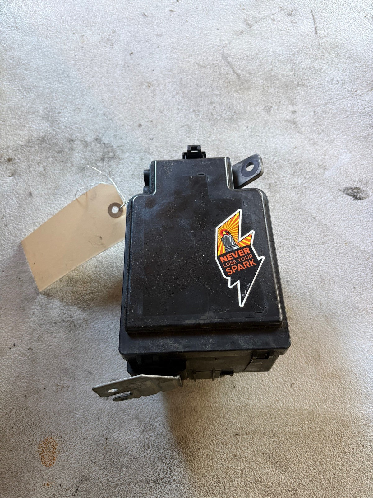 1993-1997 Honda Del-Sol Engine Bay Exterior Fuse Box With Lid 