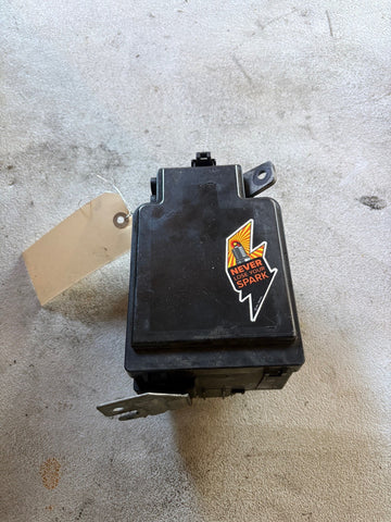 1993-1997 Honda Del-Sol Engine Bay Exterior Fuse Box With Lid 
