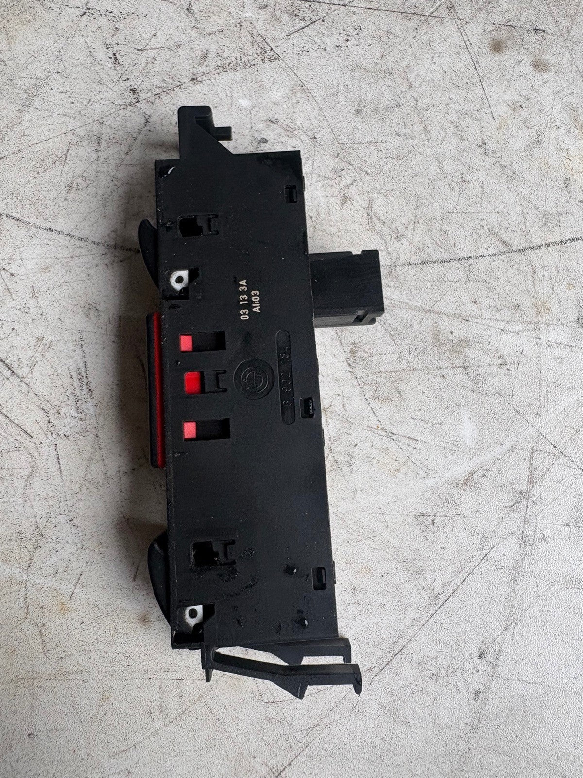 1999-2005 BMW E46 320i 323i 325i 328i 330i Front Master PowerWindow Switch Left