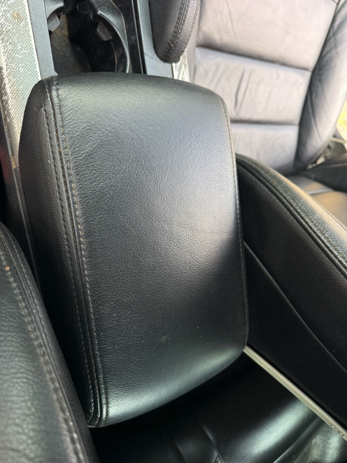2004-08 Acura TL Center Console Black Leather (2007)