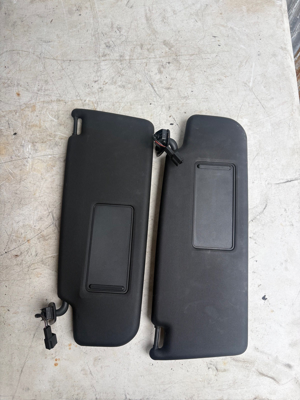 2006-2014 Volkswagen GTI Golf Driver Passenger Pair Sunvisor Black