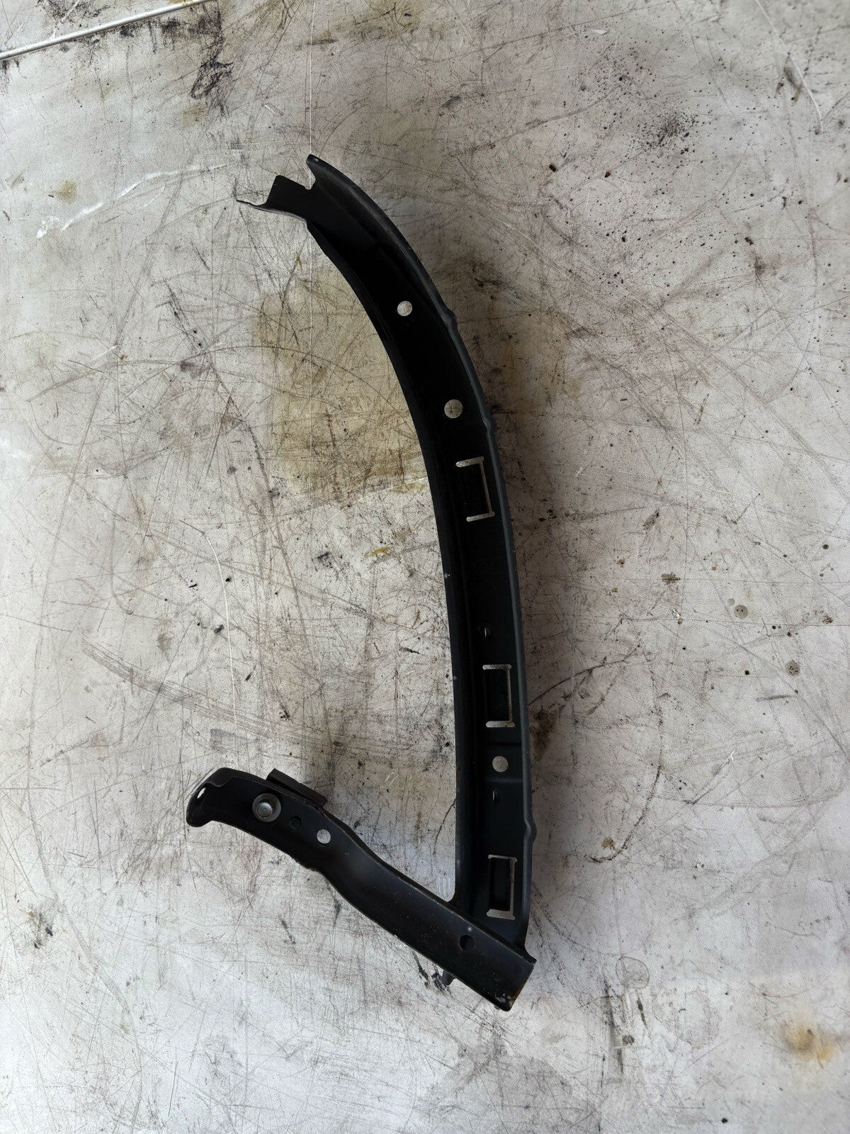 05-06 Acura RSX head light bracket Passenger 