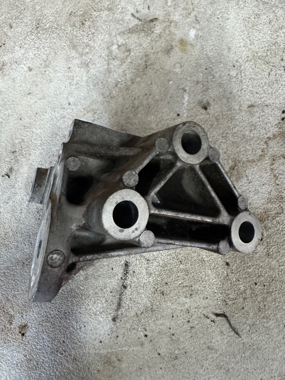 2000-2004 Honda S2000 Tensioner Bracket 