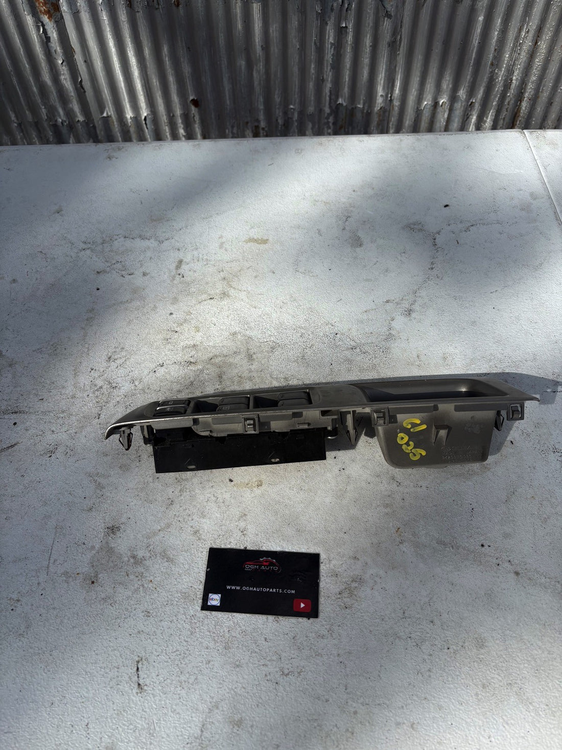 2008-2011 Subaru WRX Left Front Driver Side Master Power Window Lock Switch 