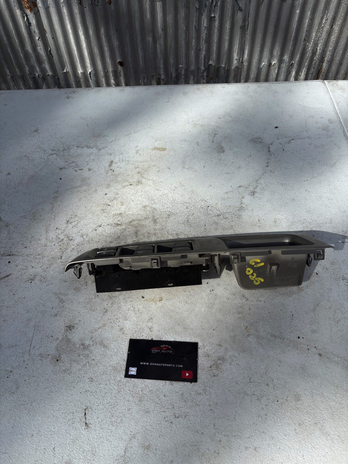 2008-2011 Subaru WRX Left Front Driver Side Master Power Window Lock Switch 