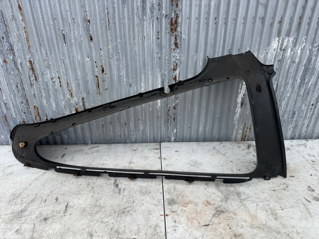 1989-1990 Honda CRX SI quarter window trim L&R