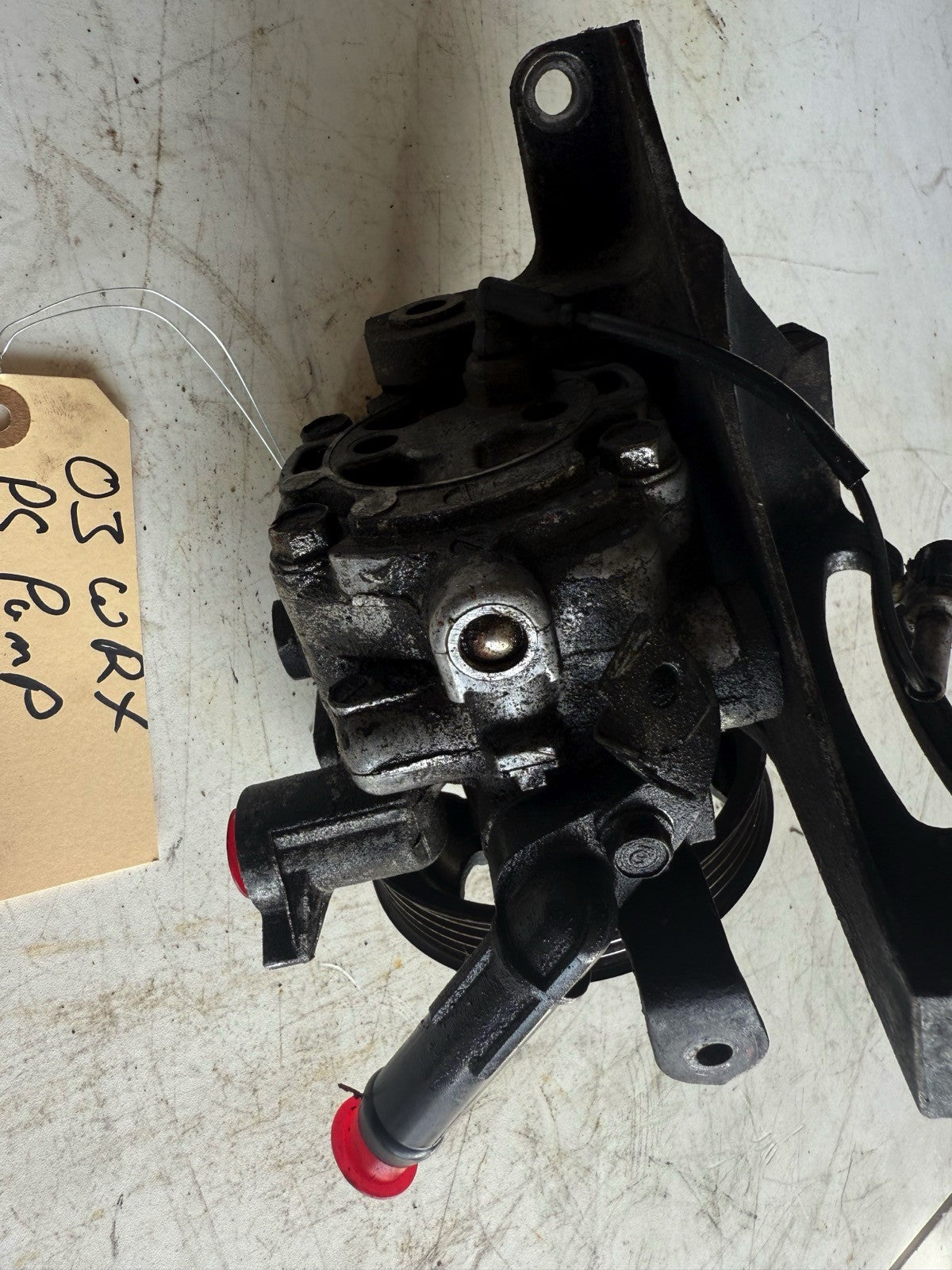 2003 Subaru WRX Ej20 Powersteering Pump with bracket