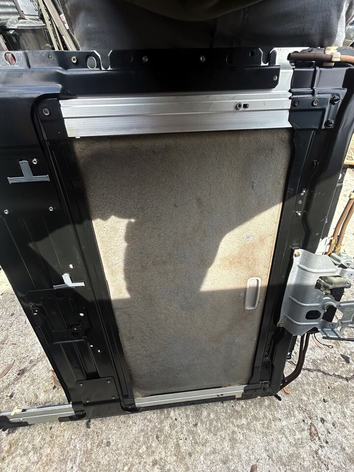 2005 Subaru WRX Sunroof Assembly image 2