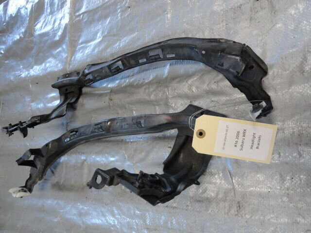2006 Subaru WRX Headlight Brackets Left/Right Side image 0